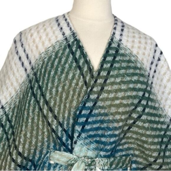 Lauren Conrad Sweater Belted Wrap Shawl Cream Blue Green Plaid Women’s Size OS - Picture 7 of 12